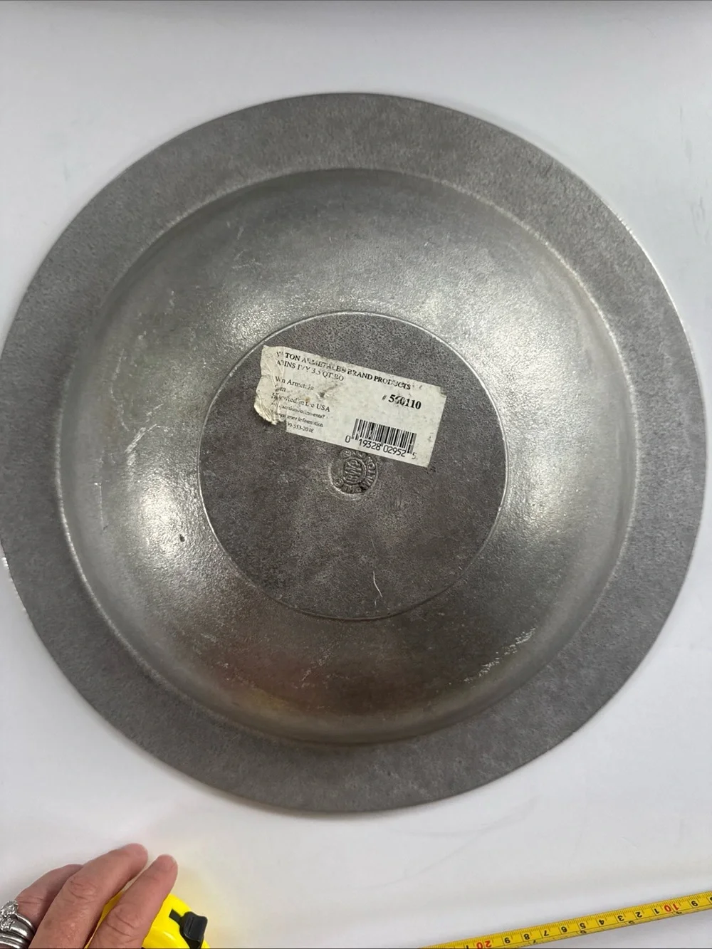 Vintage  Wilton Armetale Large Round Serving Bowl Atkins Ivy 3.5 Qt Pewter 14.5